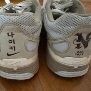 Nike P-6000 Hangual Day Running Shoes 7.5 Youth